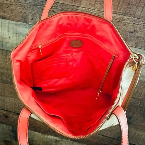 Fossil Sydney Large Stripped Tote - Picture 6 of 9